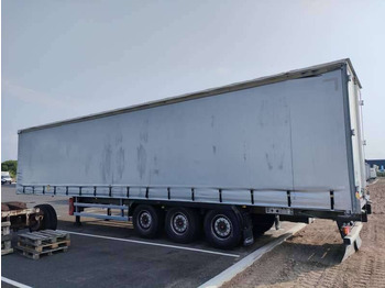 Curtainsider semi-trailer