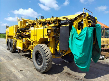 Cold planer KOMATSU GC380F-2: picture 4 Cold planer KOMATSU GC380F-2: picture 4