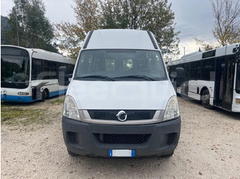 School bus Iveco Daily: picture 2 School bus Iveco Daily: picture 2