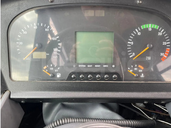 Suburban bus Mercedes-Benz Intouro: picture 2