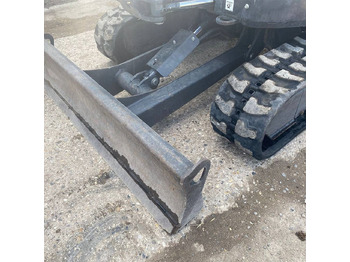 Mini excavator Bobcat E 27z: picture 4