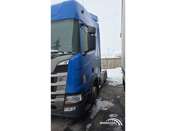 Tractor truck SCANIA R 450