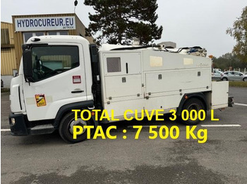 Vacuum truck RENAULT D