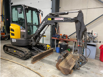Mini excavator VOLVO ECR25D