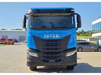 Cab chassis truck Iveco S-WAY: picture 2 Cab chassis truck Iveco S-WAY: picture 2