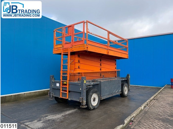 Scissor lift JLG