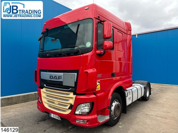 Tractor truck DAF XF 460