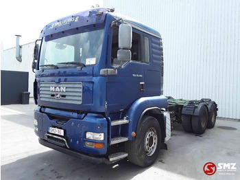 Cab chassis truck MAN TGA 26.480 6x4 manual: picture 3