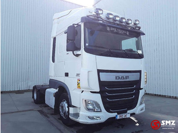Tractor truck DAF XF 105 460