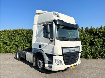 Tractor truck DAF CF 400
