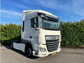 Tractor truck DAF XF 450