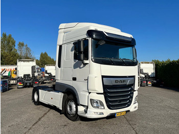 Tractor truck DAF XF 450