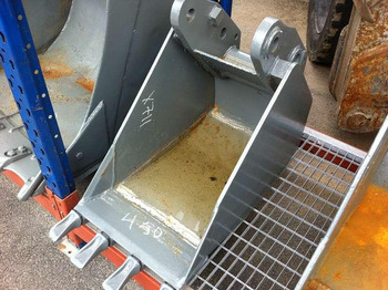 Excavator bucket
