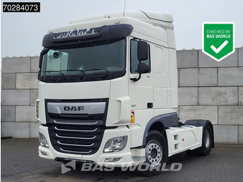 Tractor truck DAF XF 530