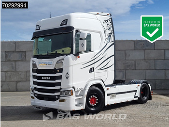 Tractor truck SCANIA S 520