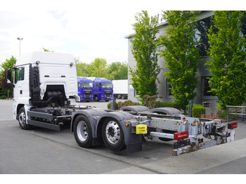 Cab chassis truck MAN TGS 26.420 / 7.5 m chassis / 14.5 t load cap. / Sleeping cab: picture 3