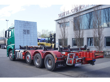 Cab chassis truck for transportation of timber Mercedes-Benz Arocs 3563 8 × 4 / 630 HP / steered axle / Logging superstructure: picture 5