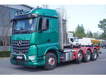 Cab chassis truck for transportation of timber Mercedes-Benz Arocs 3563 8 × 4 / 630 HP / steered axle / Logging superstructure: picture 3