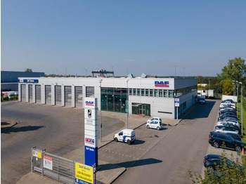 Curtain side truck DAF XB 290