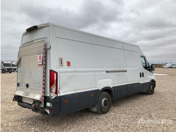 Box truck 2021 Iveco Daily 35S18 4x2 Van Truck: picture 3 Box truck 2021 Iveco Daily 35S18 4x2 Van Truck: picture 3