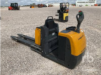 Pallet truck JUNGHEINRICH ECE 225: picture 2