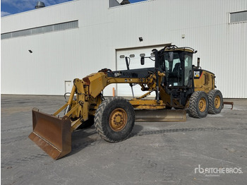 Grader CATERPILLAR 120