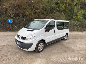 Passenger van RENAULT Trafic