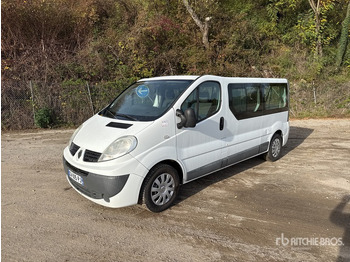 Passenger van RENAULT Trafic