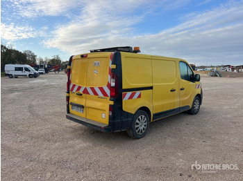 Commercial truck 2015 Renault Trafic DCI 115 Vehicule Utilitaire Cargo Van: picture 3 Commercial truck 2015 Renault Trafic DCI 115 Vehicule Utilitaire Cargo Van: picture 3
