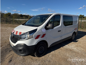 Commercial truck RENAULT Trafic