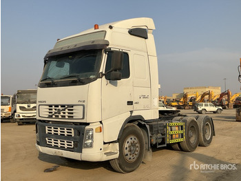 Tractor truck 2002 Volvo FH12 6x4 T/A Sleeper Truck Tractor: picture 2