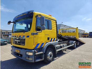 Tow truck MAN TGM 12.250