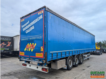Curtainsider semi-trailer