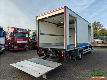 Refrigerator truck Volvo FL 240 4x2 Dagcabine Euro5 - Koel-Vriesbak 5.5m - Thermo King T-800R - Laadklep 1500KG: picture 2 Refrigerator truck Volvo FL 240 4x2 Dagcabine Euro5 - Koel-Vriesbak 5.5m - Thermo King T-800R - Laadklep 1500KG: picture 2