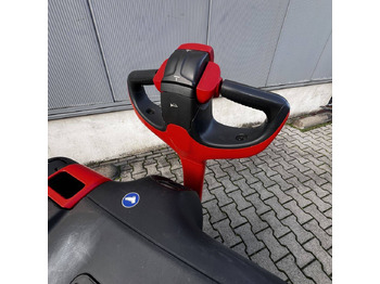 Pallet truck Linde T16 (1152): picture 3