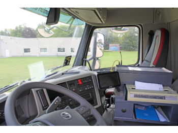Tanker truck VOLVO FM: picture 4