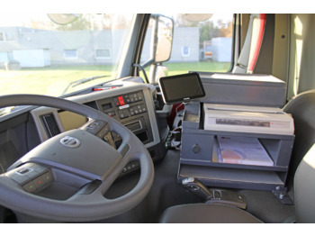 Interior photo 1: Tanker truck VOLVO FM