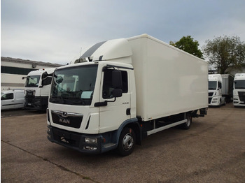 Closed box van MAN
