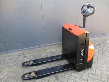 Pallet truck TOYOTA
