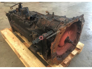 Gearbox Skrzynia biegów Claas Ares 630 RZ 6005027780: picture 2