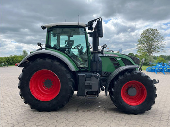Farm tractor FENDT 718 Vario
