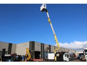 Crane truck MAN 14.224 + EURO 2 + PTO + EFFER 95 / 2S + 11.5meter platform: picture 4 Crane truck MAN 14.224 + EURO 2 + PTO + EFFER 95 / 2S + 11.5meter platform: picture 4