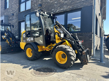 Compact loader JCB