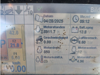 Farm tractor New Holland T 7.200: picture 5