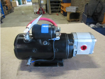 Hydraulic pump CASE