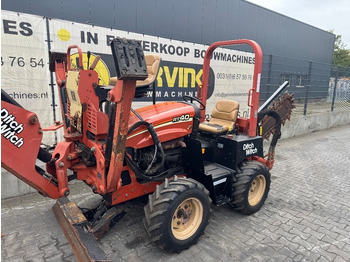 Trencher Ditch Witch RT 40: picture 3 Trencher Ditch Witch RT 40: picture 3