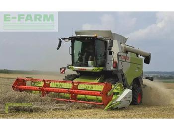 Combine harvester CLAAS