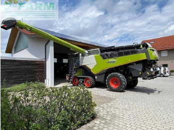 Combine harvester CLAAS Lexion 7700