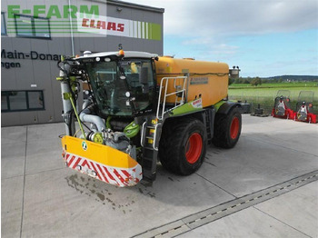 Farm tractor CLAAS Xerion 4000