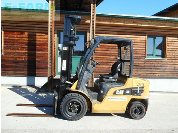 Forklift CATERPILLAR DP